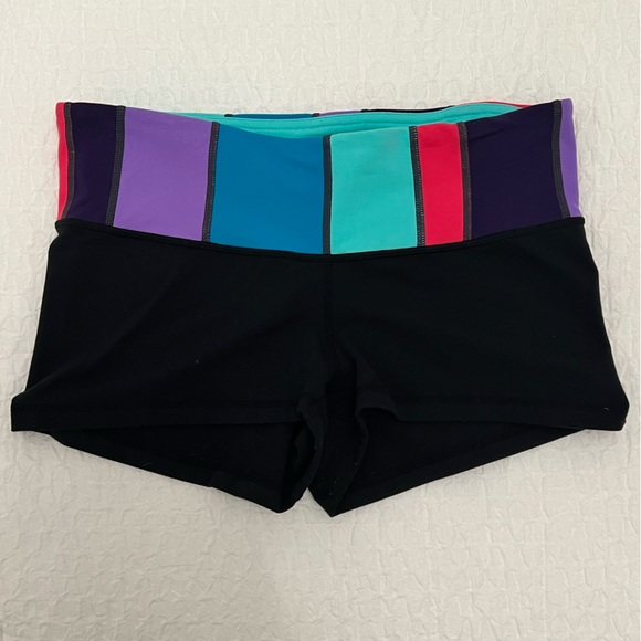 Lululemon Women's shorts with colorful waistband - Picture 2 of 7